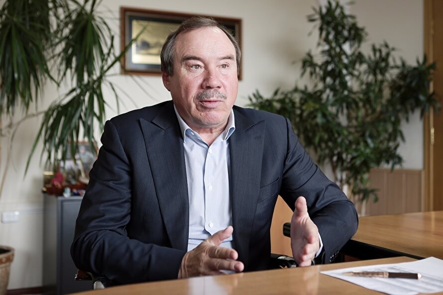«Либо мы себя уважаем, либо пускаем всё по миру»